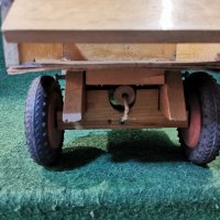 Дървен модел Unimog 1/16, снимка 5 - Антикварни и старинни предмети - 43016923