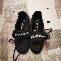 Футболни обувки Lotto, модел Calcio Italia, номер 40,5, чисто нови, но без етикет. , снимка 1 - Футбол - 43427362