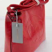 Червена дамска чанта за рамо марка Ines Delaure, снимка 3 - Чанти - 32920818