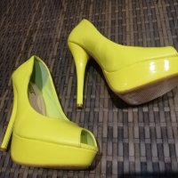Екстравагантни обувки на ток, снимка 2 - Дамски обувки на ток - 26998781
