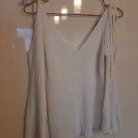 Ефектна блуза Манго, снимка 1 - Блузи с дълъг ръкав и пуловери - 28087835