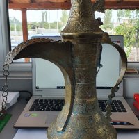 Антикварна бронзова кана ибрик, снимка 3 - Антикварни и старинни предмети - 38028075