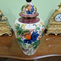 Красива антикварна белгийска порцеланова урна купа ваза H.BEQUET , снимка 2 - Вази - 43762674