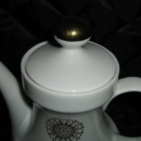  Чайници баварски порцелан - бяло и злато !, снимка 6 - Сервизи - 32389137