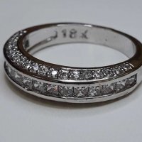Златен пръстен Бяло Злато 18 карата със Бели камъни Сваровски, снимка 1 - Пръстени - 28958713