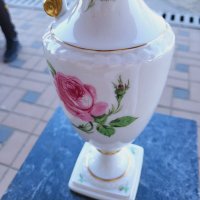 Италианска порцеланова ваза 012, снимка 4 - Антикварни и старинни предмети - 39778203