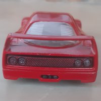 Продавам количка Ferrari F40, мащаб 1:43, снимка 6 - Коли, камиони, мотори, писти - 28561446