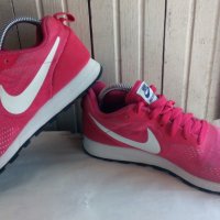 ''Nike MD Runner 2 ''оригинални маратонки 39 номер, снимка 2 - Маратонки - 29004396