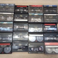 Продавам Betamax, Video 2000, Video 8 и S-VHS Видеокасети, снимка 1 - Плейъри, домашно кино, прожектори - 32300185