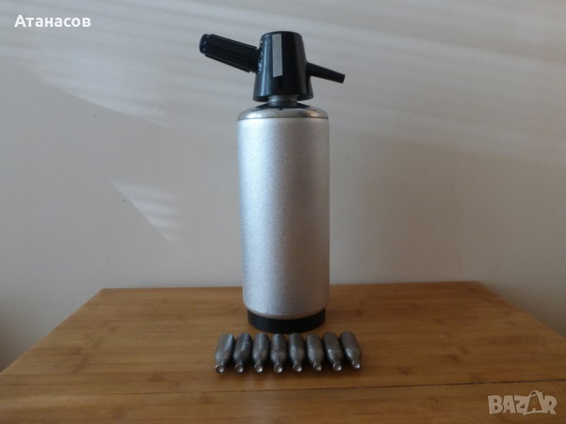 Сифон за газирана вода 1 л с патрончета пълнители , снимка 1