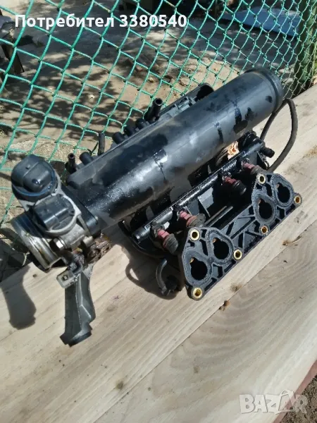 Колектор с дюзи за Рено Клио бензин 1.2/58 кс/99 година , снимка 1