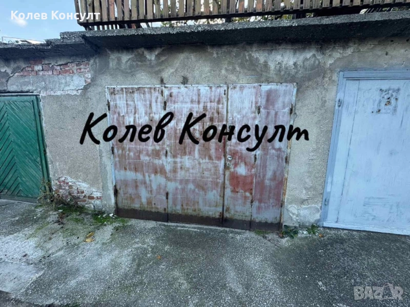 Продавам гараж в гр. Димитровград, до Църквата , снимка 1