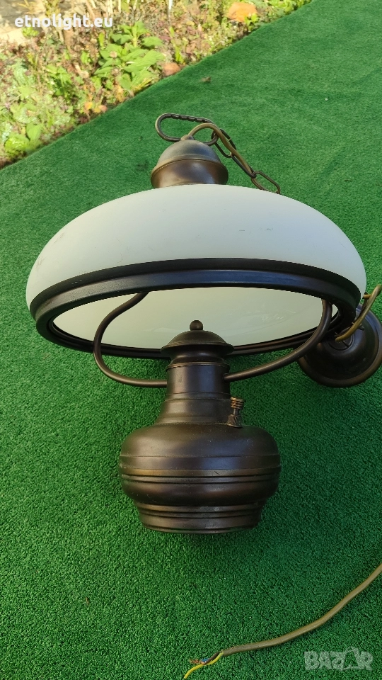 Масивен старинен месингов полилей с голяма куполна стъкленица , снимка 1