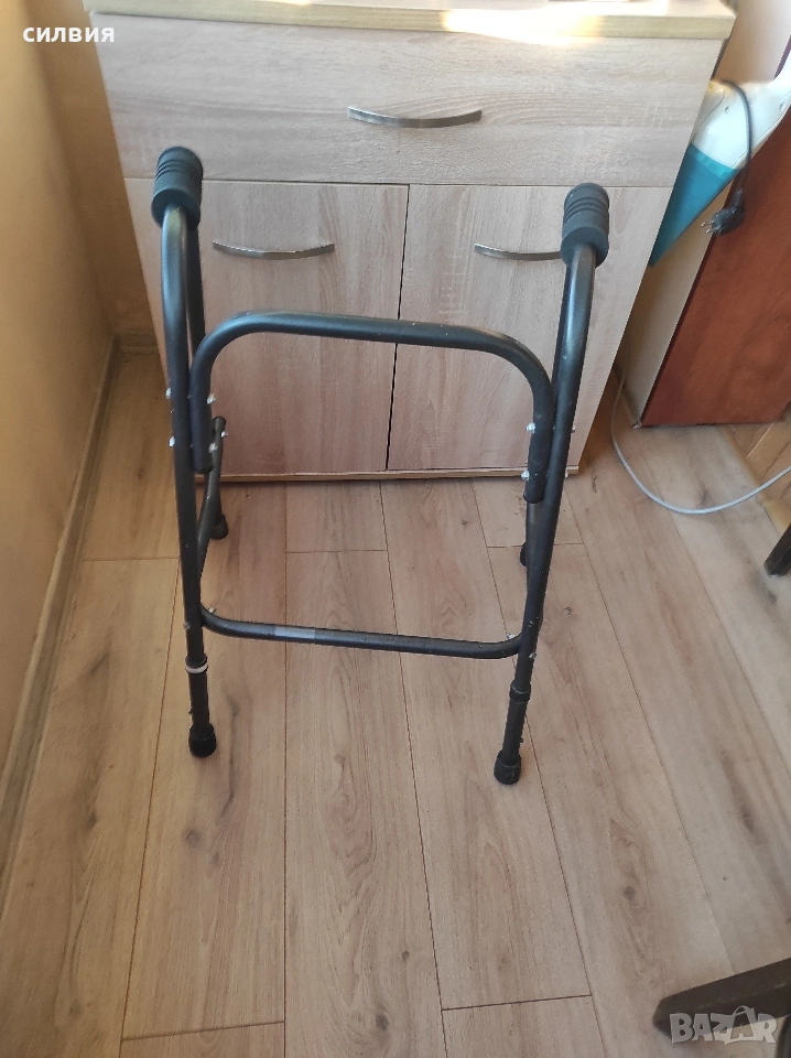 проходилка за възрастни хора , снимка 1