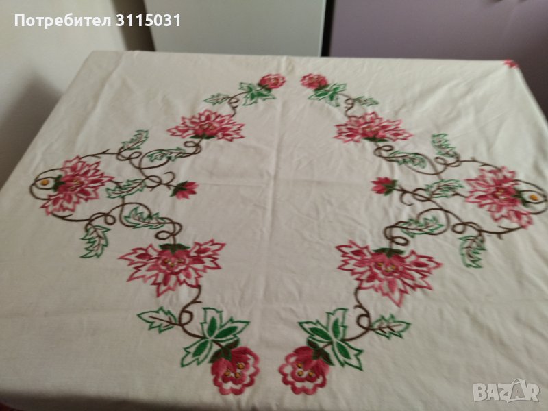 Красиви покривки за маси от ХХ век, снимка 1