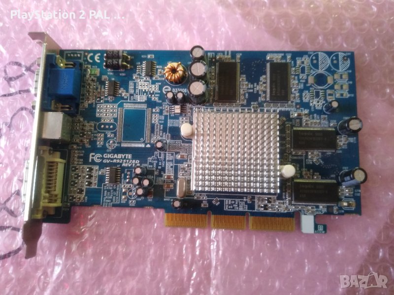 Видео карта ATi Radeon Gigabyte R9250 128MB DDR 128bit AGP , снимка 1