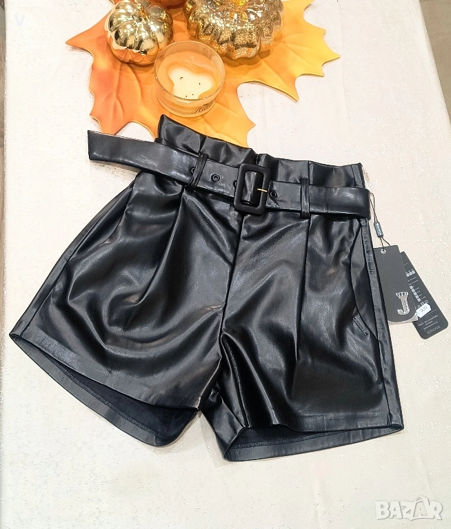 Дрехи Junona Юнона къси кожени панталони с колан лачено яке кроп топ бюстие палто , снимка 1