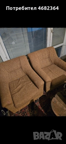 Продавам двоен и троен диван и два фотьойла