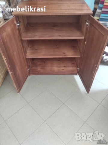 Шкаф от дърво в цвят- светъл орех, снимка 2 - Шкафове - 36510277