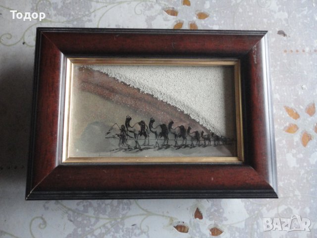 Страхотна картина пустиня пясък камили сертификат , снимка 2 - Картини - 42990089