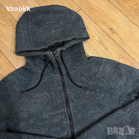 Мъжко горнище Nike Tech Fleece | S размер, снимка 3 - Суичъри - 52871621