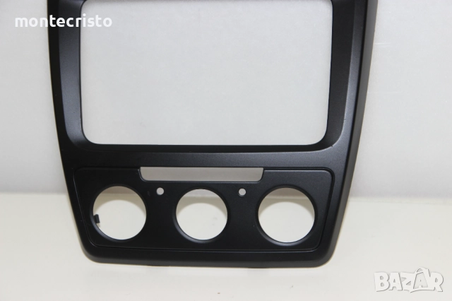 Централна конзола арматурно табло Skoda Yeti facelift (2014-2017г.) 5L0858069K / розетка панел, снимка 3 - Части - 51610107