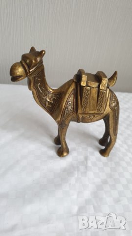Египетска бронзова мастилница във формата на камила, снимка 1 - Колекции - 43517861