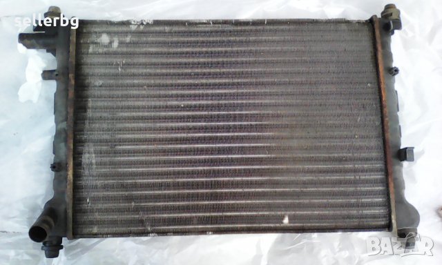 Воден радиатор за форд фиеста 1.3 1995-2002, снимка 3 - Части - 27480585
