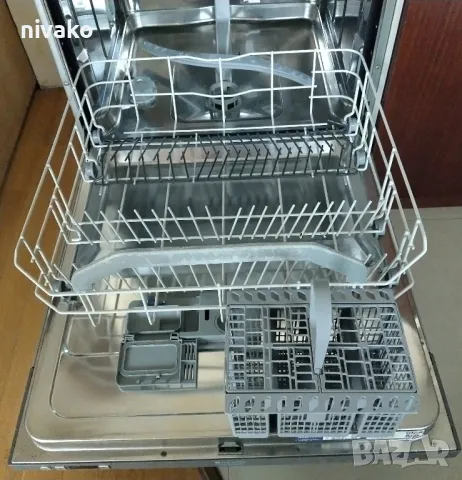 Продавам Съдомиялна 12 комплекта – HOTPOINT ARISTON – за вграждане, снимка 6 - Съдомиялни - 49814630