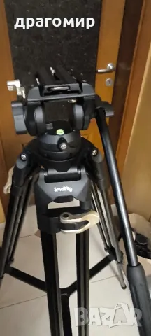 нов професионален статив, снимка 2 - Чанти, стативи, аксесоари - 48033830