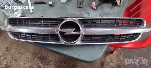 Решетка емблема преден капак Opel Vectra c GTS - 60лв