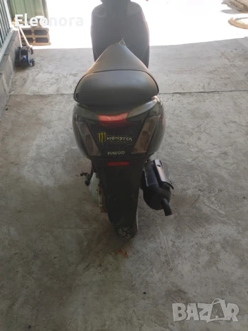 Скутер Пиаджо Зип 50 , снимка 7 - Мотоциклети и мототехника - 51237246