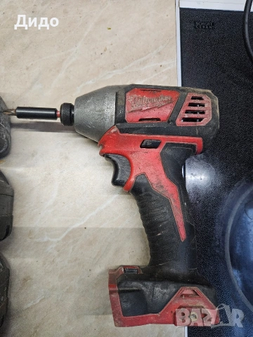 институти Milwaukee винтоверт импакт батерии лампа с usb, снимка 7 - Винтоверти - 53564363
