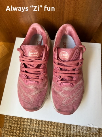 Дамски маратонки Asics Gel Nimbus 23, снимка 2 - Маратонки - 52374968