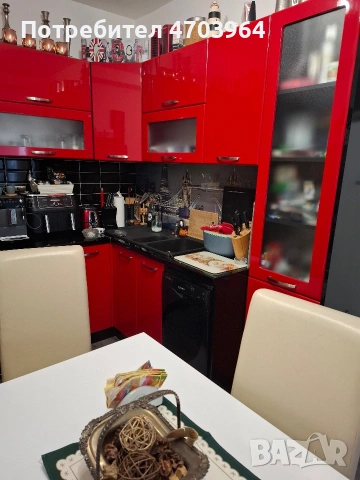 Етаж от двуетажна тухлена къща в гр.Карлово , снимка 9 - Етаж от къща - 53042725