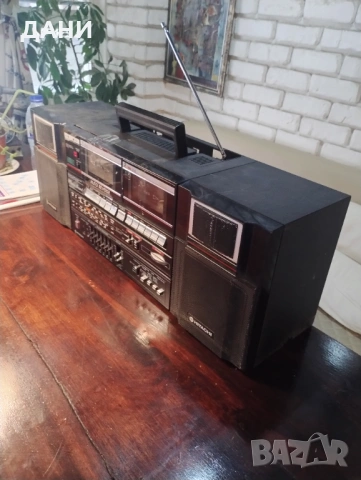 HITACHI MODEL-no-TRK-W550E двукасетъчен касетофон, снимка 6 - Радиокасетофони, транзистори - 53281846