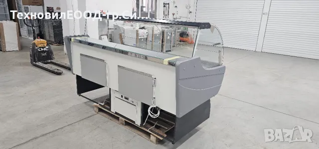 Хладилна витрина 200х110, снимка 3 - Витрини - 48837338