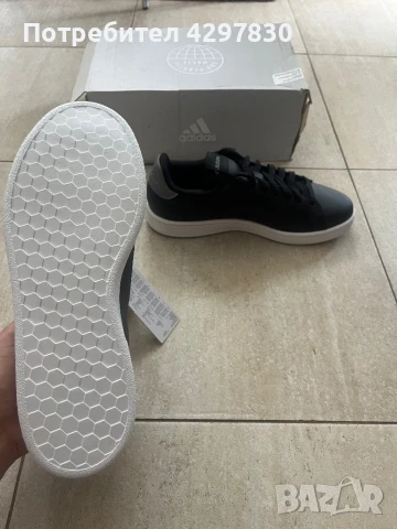 Нови маратонки Adidas размер 43 1/3, снимка 3 - Маратонки - 50635034