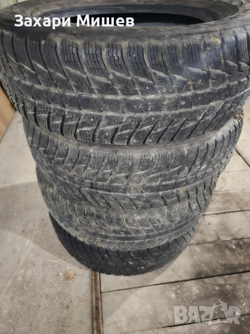 Продават се зимни гуми 225 65 17