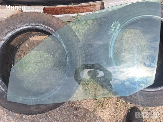 Странично Стъкло На Предна Лява Врата Volkswagen Golf 4 ка 1998-2005 Година , снимка 4 - Части - 51051327