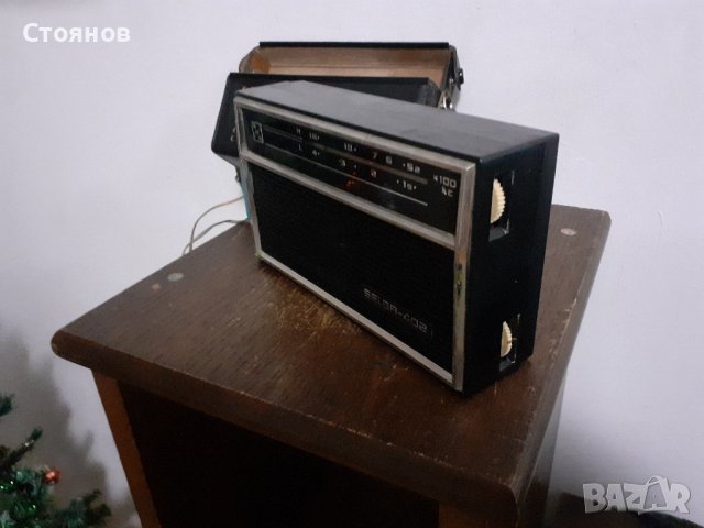 Радио SELGA-402 СССР, снимка 2 - Радиокасетофони, транзистори - 43329647