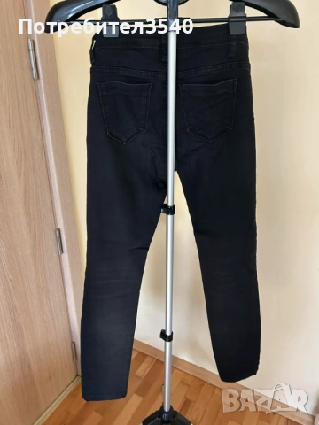 Черни дънки със скъсани колене, снимка 10 - Дънки - 38655659