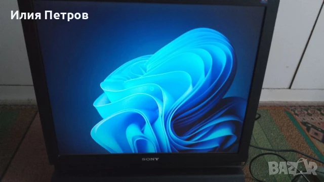 Монитор SONY, снимка 2 - Монитори - 51048061