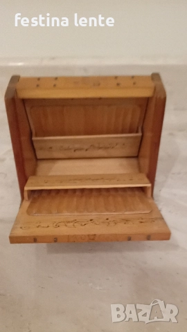 Дървена кутия за цигари, снимка 4 - Антикварни и старинни предмети - 52585288