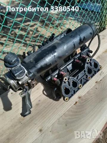 Колектор с дюзи за Рено Клио бензин 1.2/58 кс/99 година 