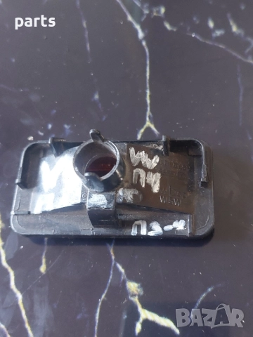 Мигач Калник VW Пасат 3 - 4 - 357949117, снимка 5 - Части - 51674177