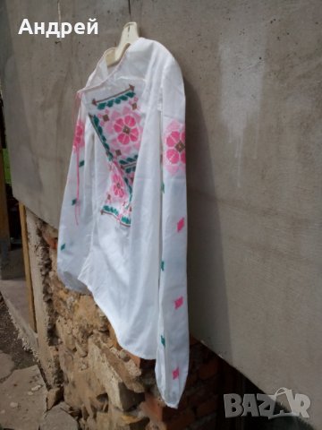 Стара бродирана дамска риза, снимка 4 - Антикварни и старинни предмети - 28705144