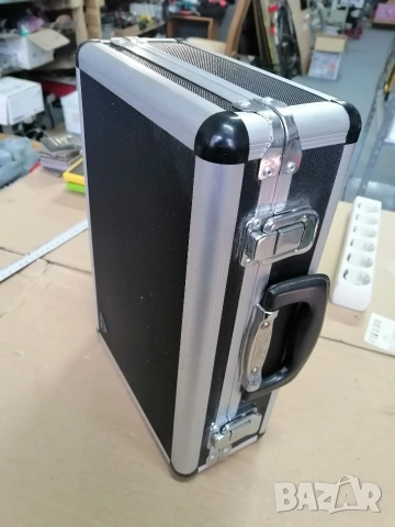 Алуминиево куфарче , снимка 2 - Куфари с инструменти - 53422970