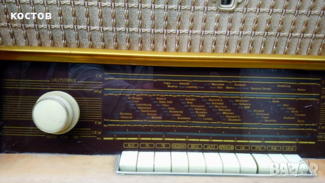 Радиоапарат "ФИДЕЛИО" немски лампов , снимка 3 - Други - 32493125