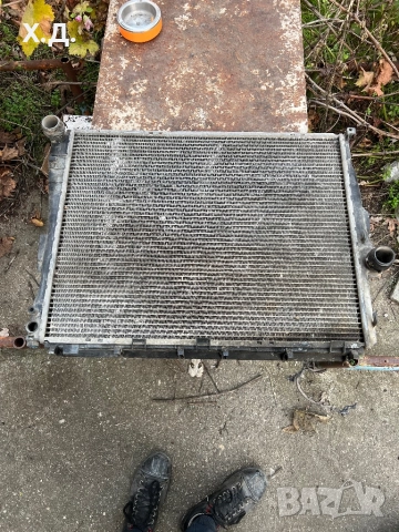 Воден радиатор БМВ Е46 2.0д 136кс 